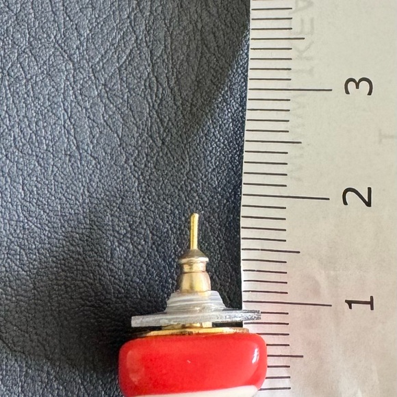 【CHANEL】Stud Earrings - Picture 9 of 9